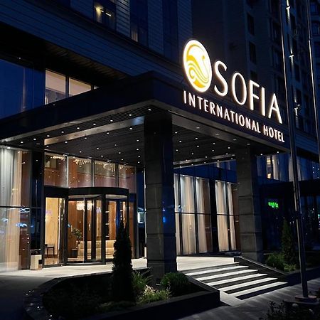 Sofia International Hotel ビシュケク エクステリア 写真